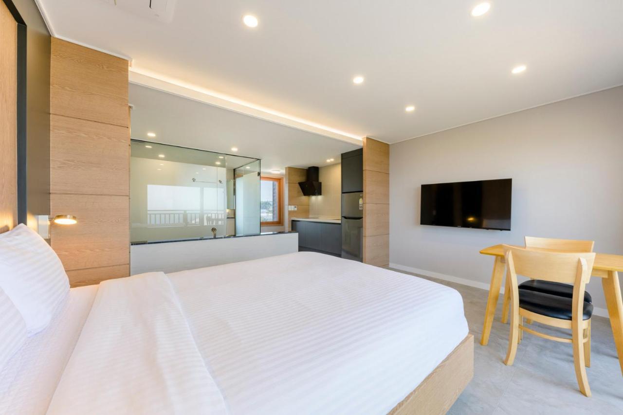 Cadelhas Hotel Jeju Luaran gambar
